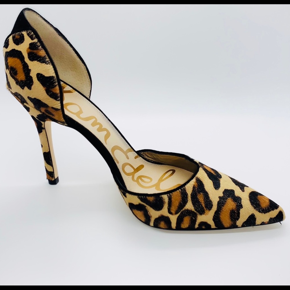 Never worn leopard pumps